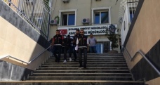 Esenyurt’ta polislerin dikkati gasp zanlılarını yakalattı