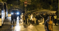 Fransa polisi Paris’teki göçmen kampını boşalttı