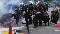 Hong Kong'da protestolar sürüyor! Polis müdahale etti