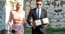 Jelena Karleusa, evinin önünde bekleyen Vranjes'i polise şikayet etti - Spor