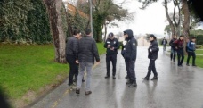 Polis 17 aranan şahsı yakaladı