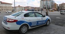Polis ekiplerinden ‘evde kalın’ anonsu
