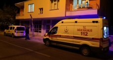 Polis kapıyı açtırdı, iki genç evde ölü bulundu