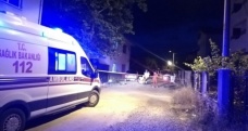 Psikolojik sorunları olan kişi önce annesini, ardından 2 bekçi 1 polisi vurdu