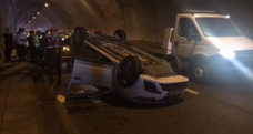 Rize'de zincirleme trafik kazası: 1'i polis 6 yaralı