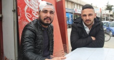 Yunan polisi tarafından darp edilen Konyalı genç: 'Baba ve iş aşkıyla gittik darbe yedik'