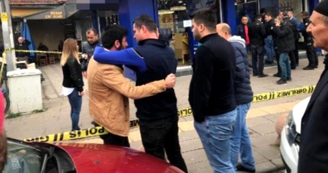 Telefon Bayisine Giren Saldırgan 2 Kadın Çalışana Kurşun Yağdırdı!