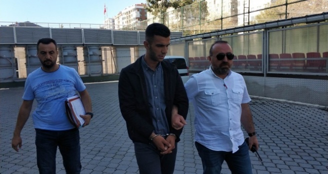 Telefon dolandırıcısı polisin takibi sonucu yakalandı