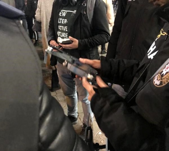 Yılbaşı gecesi Taksim Meydanı'nda, jandarma ekipleri polis drone'unu düşürdü - Haber