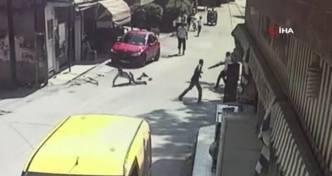 Yol verme kavgası sonrası cinayet anı saniye saniye görüntülere yansıdı