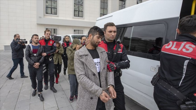 Yunus ekipleri tek operasyonda 42 bin uyuşturucu hap ele geçirdi